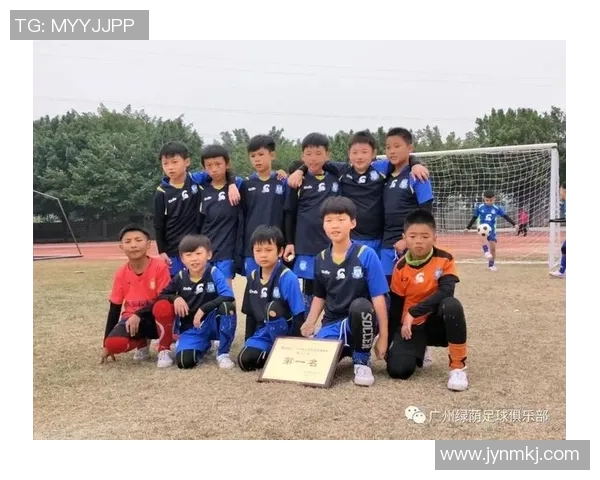 维奇足球球星：从青训崭露头角到世界顶级球员的成长历程